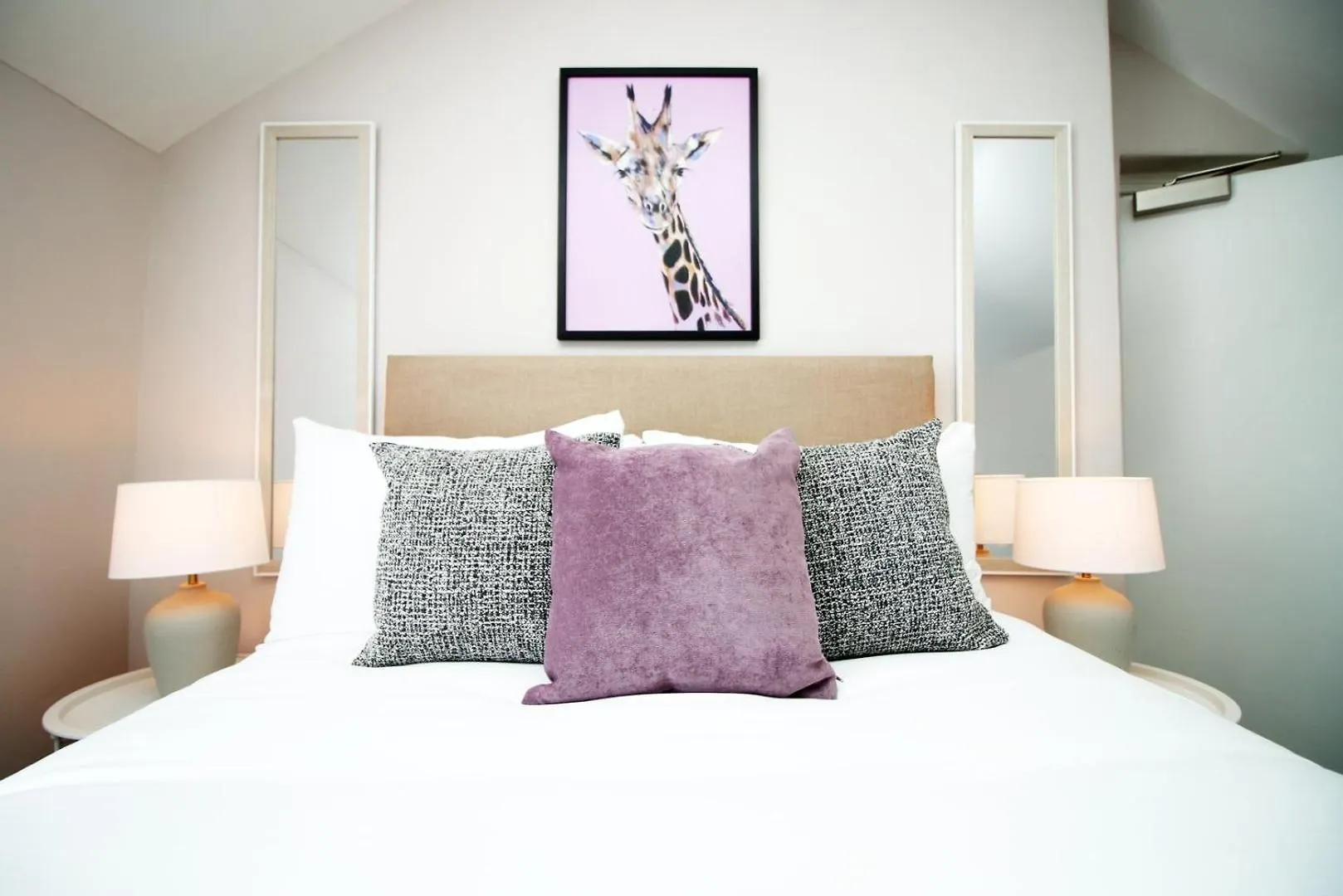 Stay With Free Parking At Archer Road, Penarth Cardiff