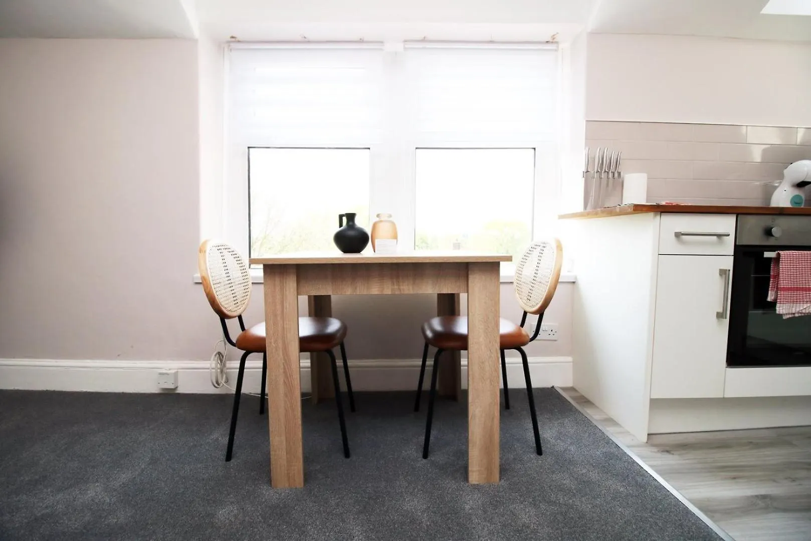 Apartment Stay With Free Parking At Archer Road, Penarth Cardiff