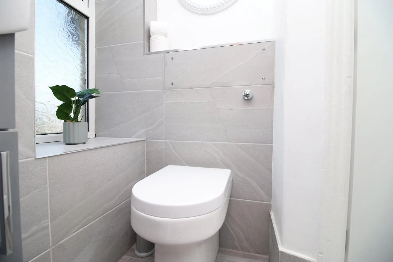 Stay With Free Parking At Archer Road, Penarth Cardiff