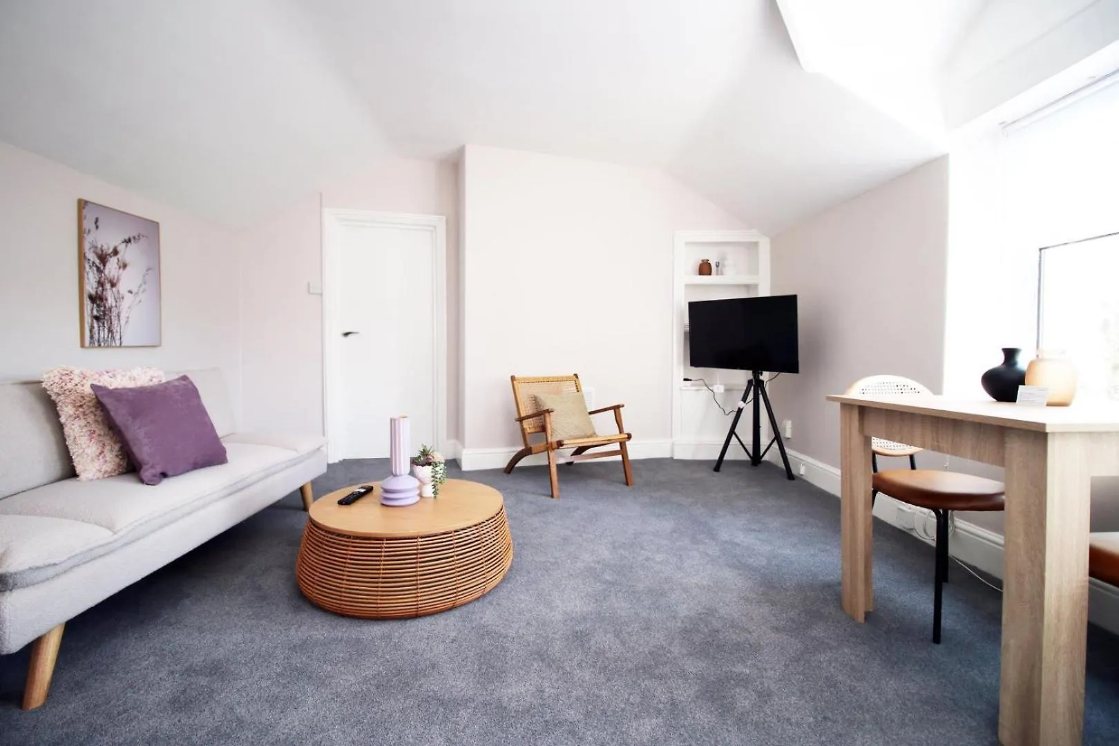 Stay With Free Parking At Archer Road, Penarth Cardiff Apartment